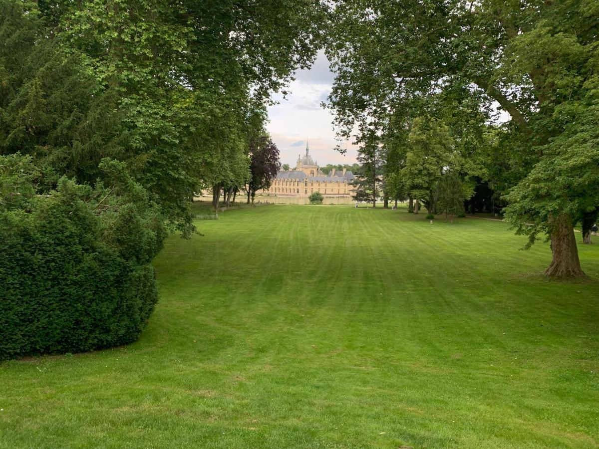 Le Logis Cantilien Lamorlaye-Chantilly Dış mekan fotoğraf